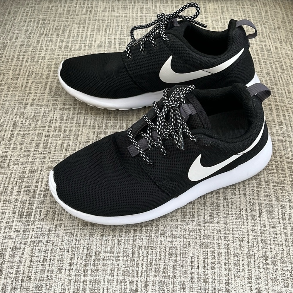 Nike women’s shoes